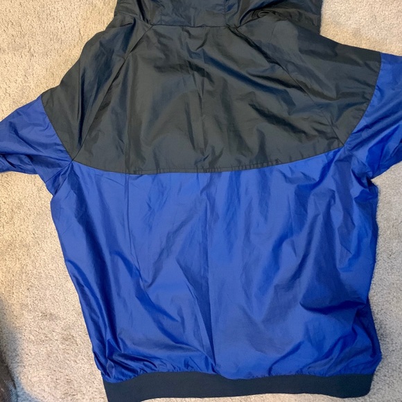 Nike Jacket - Picture 3 of 4
